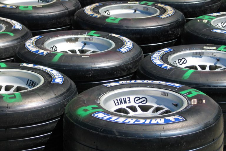 Bernie Ecclestone: Usulan Michelin Bisa Berdampak Buruk Bagi Formula 1