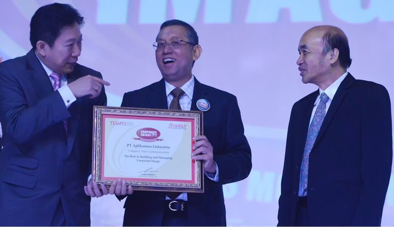 Lintasarta Sabet Penghargaan di Ajang Corporate Image Award 2015