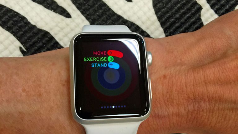 Selama 2015, Apple Watch Pimpin Pasar Smartwatch Dunia