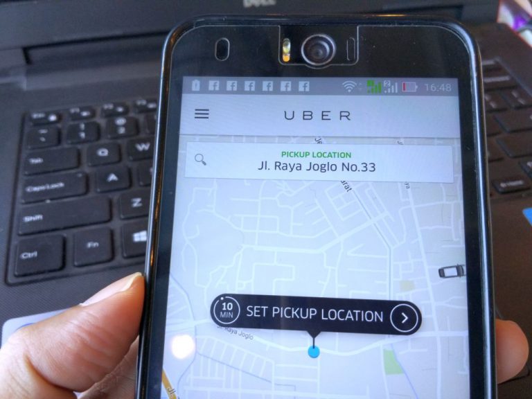 Uber Godok Fitur Pantau Perilaku Pengemudi Melalui Sensor Smartphone