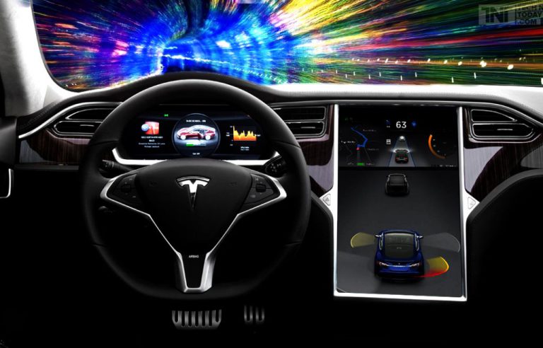 Elon Musk: Tesla Autopilot Program Tekan Risiko Kecelakaan Hingga 50 Persen