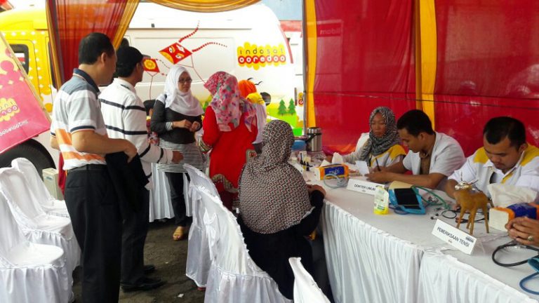 Berikan Pemeriksaan Gratis, Indosat Ooredoo Kerahkan 3 Unit Mobil Klinik di Jalur Mudik