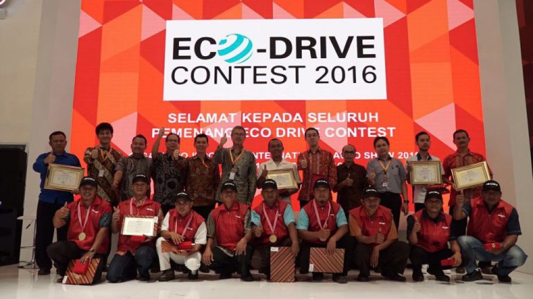 Ingin Cetak Pengemudi Truk yang Piawai Berkendara Hemat BBM, Isuzu Gelar Eco Drive Contest 2016