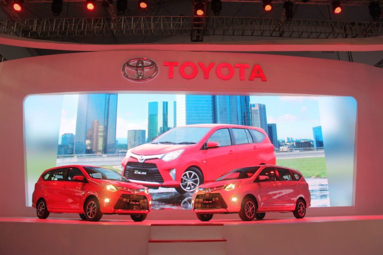Di GIIAS 2016 Toyota Calya Kalahkan Avanza, Catat Penjualan 2.225 Unit