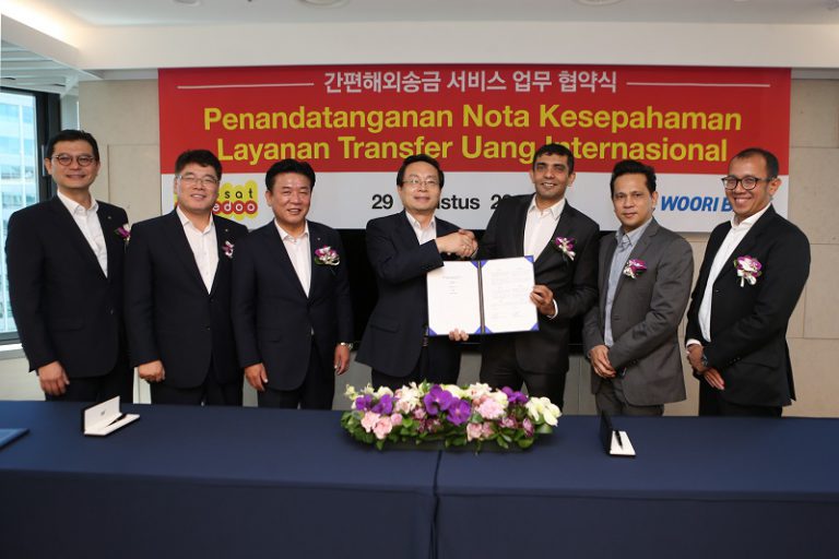 Indosat Ooredoo Jabat Tangan dengan Woori Bank Korea, Permudah TKI Kirim Uang