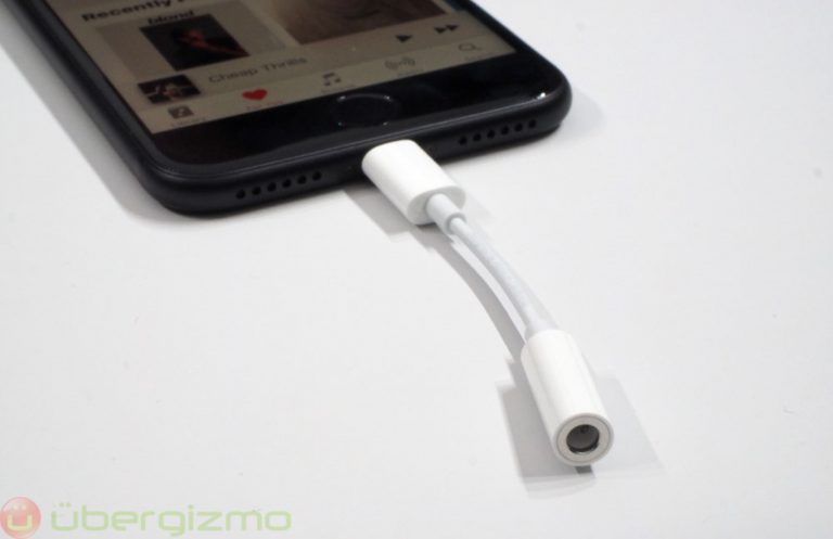 Apple Berencana Hilangkan Adapter Audio Dalam paket Penjualannya