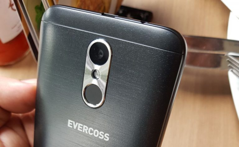 Tidak Hanya untuk Ponsel Premium, Evercoss Hadirkan Fitur Face Unlock di Evercoss M50