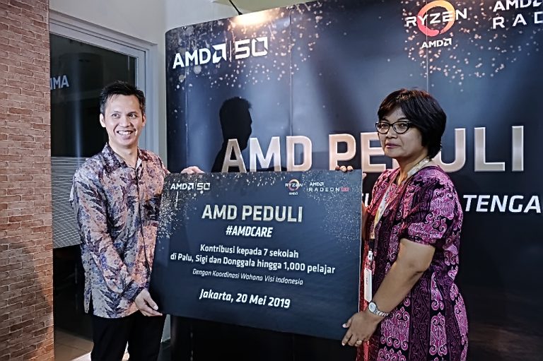 AMD Donasikan Perangkat Teknologi untuk Sekolah Terdampak Bencana di Sulteng