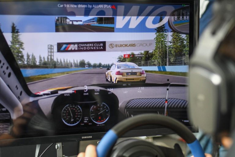 BMW M Owners Club Indonesia Gelar Kompetisi Virtual Racing Academy