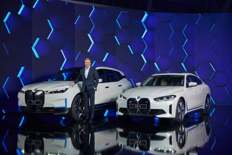 Mengejutkan, BMW i4 All-Electric Meluncur Lebih Awal Tiga Bulan dari Jadwal!