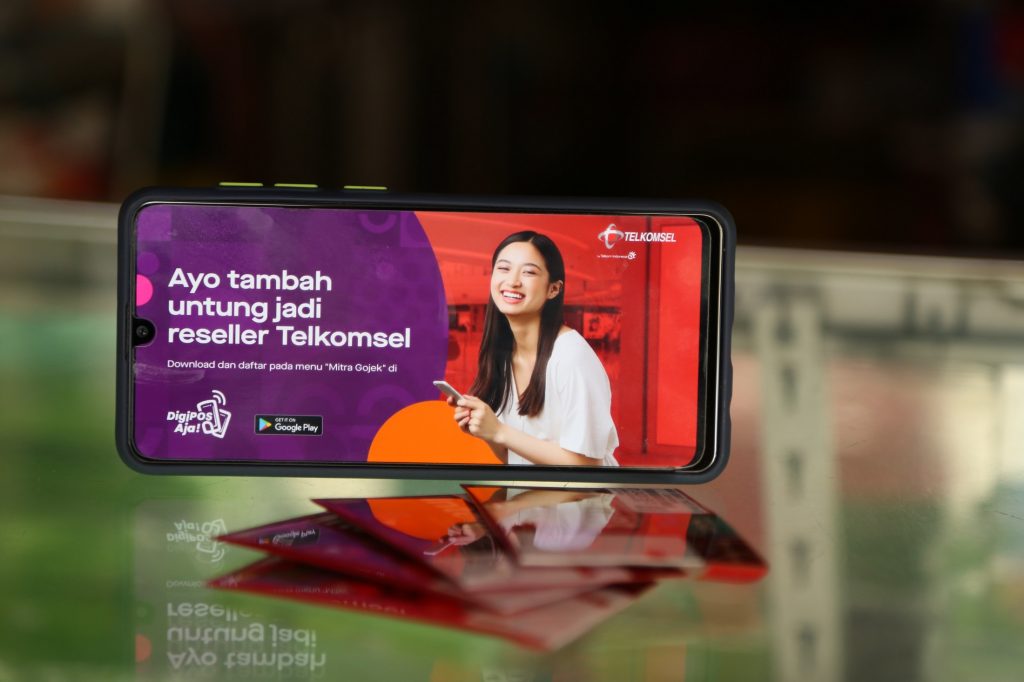 Sinergi Telkomsel dan Gojek 1