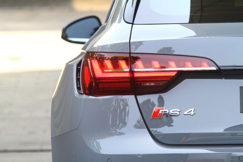 Audi RS4 3