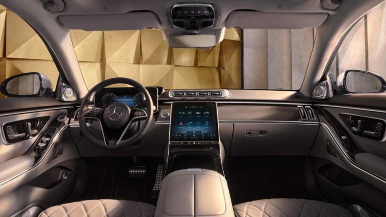 Kolaborasi dengan Dolby Atmos, Mercedes-Benz Bikin Kendaraan Premiumnya Bak Gedung Konser