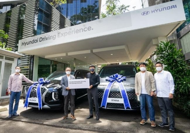 Apresiasi Prestasi Timnas Indonesia, Hyundai Berikan Mobil ke Shin Tae-yong