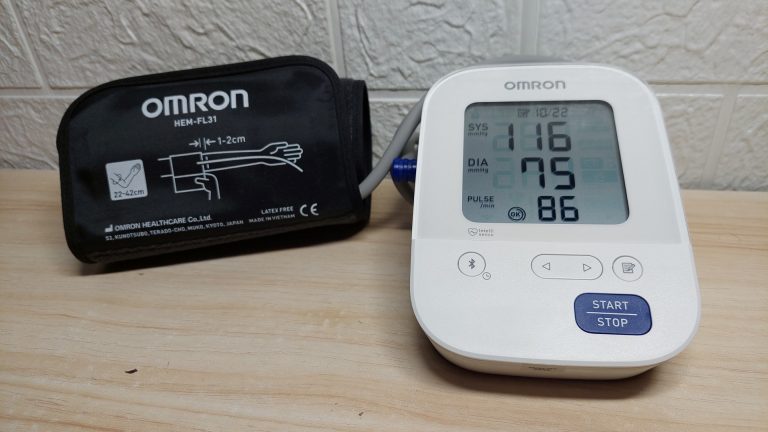 Review OMRON HEM-7156T, Makin Nyaman Ukur Tekanan Darah Berkat Aplikasi OMRON Connect