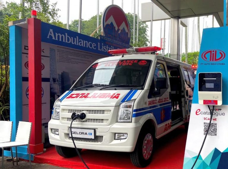 DFSK Pamerkan Gelora E Sebagai Mobil Ambulans Listrik Pertama di Indonesia