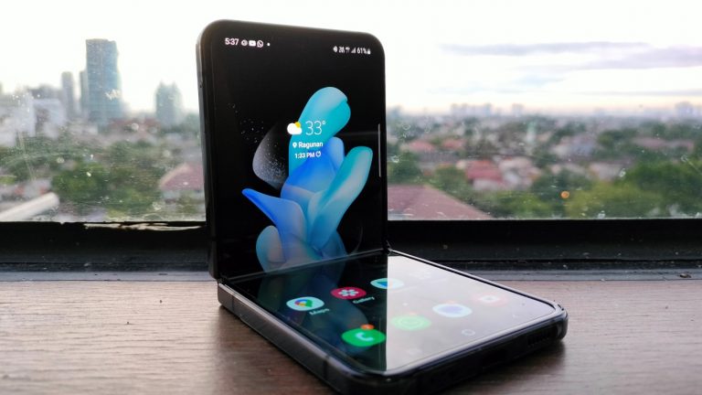 Canggih dan Kompak, Galaxy Z Flip4 5G Pas Banget Temani Kebutuhan Lifestyle dan Fashion Kamu