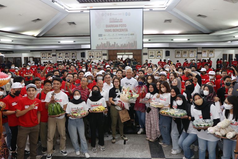 Ratusan Mahasiswa dan Pelajar Ikuti Canon Semarang PhotoMarathon 2022