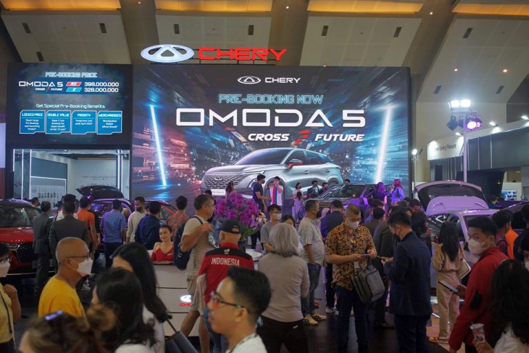 Animo Tinggi Sepekan IIMS 2023 Digelar, Chery Naikkan Target Pre-Booking SUV OMODA 5