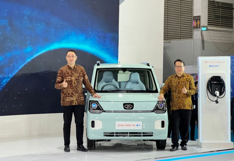 Sokonindo Perkenalkan Seres E1 di PEVS 2023. Jadi Pilihan Baru Mobil Mungil Listrik di Indonesia