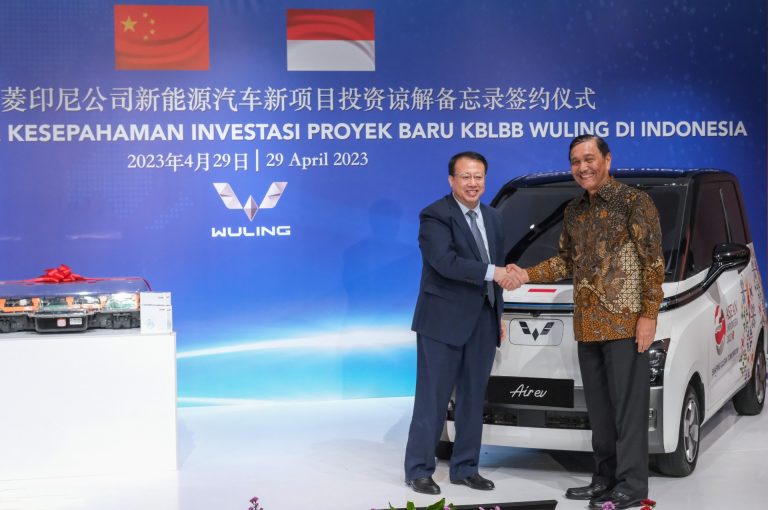 Wuling Motors Tingkatkan Komitmen Dukung Ekosistem Kendaraan Listrik dari Hulu Hingga Hilir di Indonesia