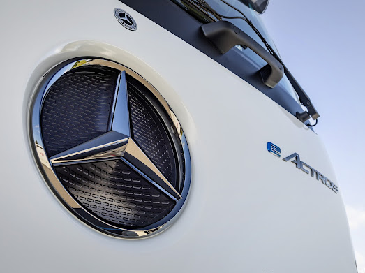 Mercedes-Benz Luncurkan eActros 600, Truk Listrik Berkapasitas Tinggi yang Memimpin Revolusi Transportasi Jarak Jauh