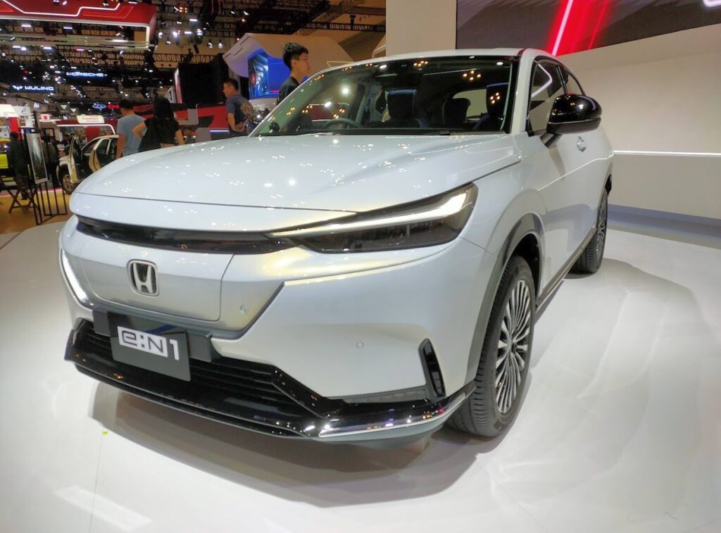 Honda eN1 03