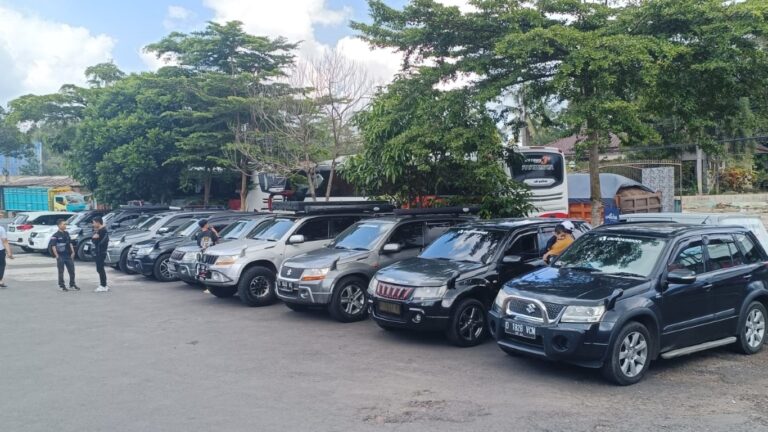 Rayakan Anniversary ke-8, Komunitas Suzuki Grand Vitara (id-GV) Chapter Bandung Kolaborasi Autovision Gelar Program Bakti Sosial