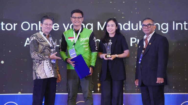 Inovasi GoTransit Bawa Gojek Raih Prestasi di Ajang DTKJ Awards 2024