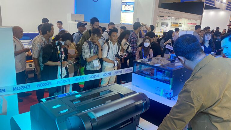 Epson Perkenalkan Printer SureColor Terbaru, Pencetakan Profesional dengan Teknologi Terkini