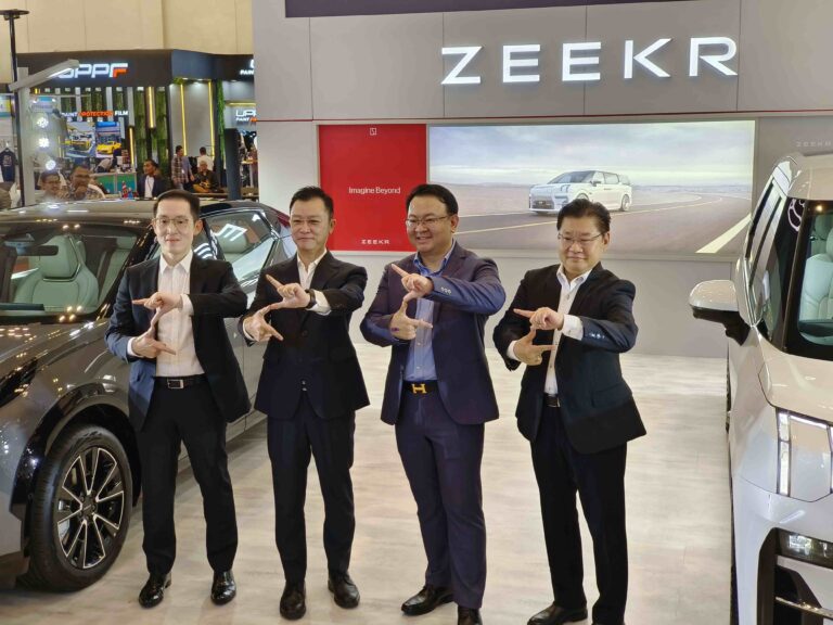 ZEEKR X dan ZEEKR 009 Resmi Diperkenalkan di GJAW 2024, Tawarkan Mobilitas Mewah Eco-Friendly