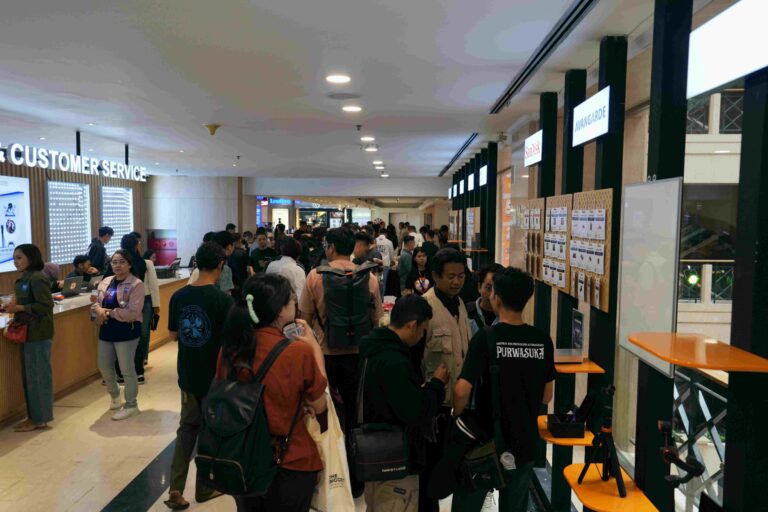 DOSS Megastore Ratu Plaza Resmi Dibuka, Destinasi Baru Bagi Pecinta Fotografi