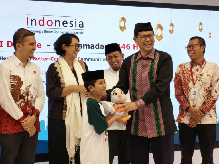 Huawei I Do Care di Ramadan 2025 Dukung Masa Depan Pendidikan Generasi Muda untuk Wujudkan Visi Indonesia 2045