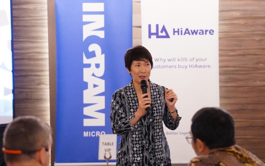 Ingram Micro HiAware 04 Mulia Dewi Karnadi