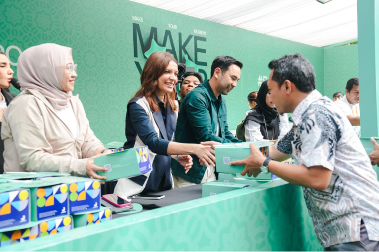 OPPO Indonesia Tebar Kebaikan di Ramadan Lewat #MakeYourMoment, Dari Buka Puasa hingga Gerakan Inspiratif