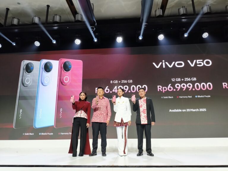 Cocok Buat Mudik! Vivo V50 Unggulkan Kamera ZEISS Group Portrait, 50MP Ultra Wide-Angle, dan Baterai 6000 mAh