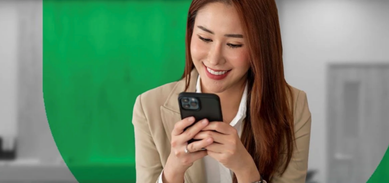 Tren Sewa iPhone Saat Lebaran 2025, Gaya Digital atau Ancaman Siber?