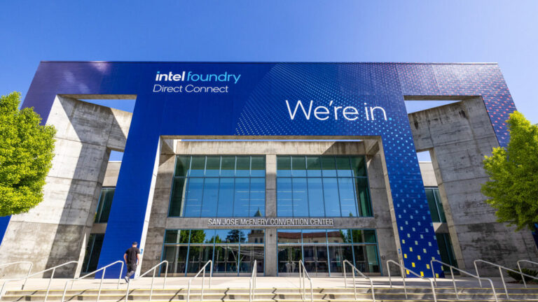 Intel Foundry Direct Connect 2025 Bagikan Roadmap Teknologi Proses dan Momentum Pengemasan Canggih